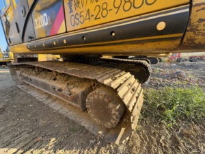 Excavatrice sur chenilles Caterpillar 320D2 d'<span class=keywords><strong>occasion</strong></span> de 20 tonnes avec moteur, pompe et puissance de 112 kW - Product Image 2