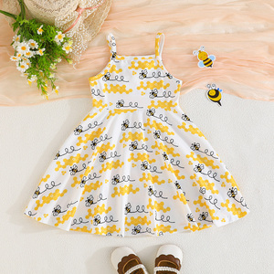 ชุดเด็กผู้หญิงลายดอกไม้น่ารักสำหรับฤดูร้อน ชุดสามชิ้น ผ้าโพลีเอสเตอร์ 100% ระบายอากาศได้ดี - Product Image 4