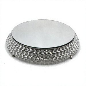 Meilleur prix de gros porte-gâteau en métal perles de cristal argent fini forme ronde porte-cupcake pas cher prix mariage anniversaire déco - Product Image 1