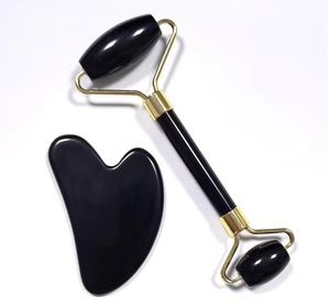 <b>Jade</b> <b>Roller</b> Set de rodillo de masaje y gua sha de obsidiana - Product Image 4