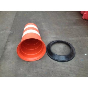 Barrière de sécurité routière en PE CITICITY pour usage intérieur, diamètre 460 mm, hauteur 900 mm, film réfléchissant, remplissable d'eau - Product Image 4