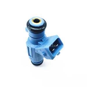Inyector de Combustible F01R00M026 para Vehículos Wuling Hongguang, Tipo Plástico - Product Image 2
