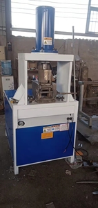 NUEVA Máquina Perforadora Hidráulica <span class=keywords><strong>de</strong></span> Arco para Tuberías, Máquina <span class=keywords><strong>de</strong></span> Biselado <span class=keywords><strong>de</strong></span> Tuberías Galvanizadas, Perforadora <span class=keywords><strong>de</strong></span> Orificios para Tubos Metálicos para Pasamanos - Product Image 4