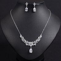 Collier en zircon super brillant de style haut de gamme transfrontalier, chaîne de clavicule pour femme, ensemble de boucles d'oreilles simples style froid INS, pour la mariée