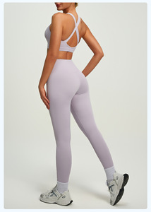 ชุดโยคะสีพื้นเนื้อผ้าระบายอากาศกระชับรูปร่าง ป้องกันการกระแทก ยกกระชับสะโพก เหมาะสำหรับพิลาทิส วิ่งออกกำลังกาย สำหรับผู้หญิง ดีไซน์รัดเอว - Product Image 6