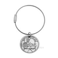 Longzhiyu 18 ans porte-clés en alliage de zinc fabricant personnalisé moulé sous pression porte-clés en relief pour cadeau souvenir