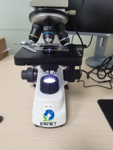 Microscopio Trinocular Digital LCD EUR VET de Bajo Precio para Laboratorio Universitario - Product Image 6