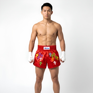 กางเกงชกมวยพรีเมียมแบบสั่งทำพิเศษ ลายกากบาท ผ้าซาติน สำหรับมวยไทย MMA โพลีเอสเตอร์ 100% แห้งเร็ว ระบายอากาศได้ดี รับผลิตแบบ OEM - Product Image 1