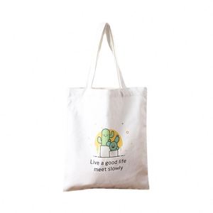 Bolsa de tela reutilizable con logotipo personalizado, estampada, diseño de bolso de hombro de algodón para mujer, con asa de tela. - Product Image 6