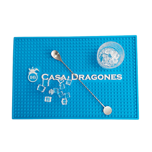Tapete de barra de PVC y silicona personalizado con marca, alfombrilla de goma para pub, protector contra derrames, tapete para riel de cerveza, bandeja de goteo, tapete de servicio antideslizante para bares - Product Image 1