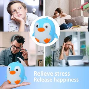 Juguetes Blandos de Pingüino Personalizados para Apretar, Pelotas Antiestrés de Animales para Adultos - Product Image 5