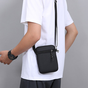 Bolso de Pecho Simple de Lona para Hombre, Color Gris, Portátil y Ligero, para Uso Diario, Primavera 2025 YZ8820 - Product Image 5