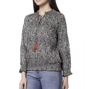 เสื้อผู้หญิงสไตล์ลำลองในเมือง ใส่สบาย เหมาะสำหรับการสวมใส่ในชีวิตประจำวัน ดูเรียบหรูและมีเสน่ห์แบบธรรมชาติ - Product Image 1