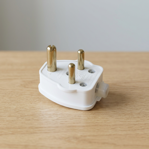 Cordons d'alimentation CA noirs à 3 broches, mâle BS vers femelle IEC, avec fiche moulée, pour l'électronique grand public, rallonges OASIS CONNECTIVITY PVT - Product Image 3