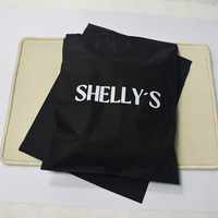 Sac en polyéthylène noir imprimé sur mesure avec fermeture éclair pour l'emballage de vêtements, sac anti-poussière pour la vente au détail, OEM