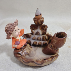 Ywbeyond ornement de table jardinière hydroponique brûleur d'encens à reflux avec figurine de moine reflux cascade porte-bâton d'encensoir - Product Image 4