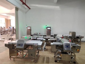 Détecteur de métaux multifréquence étanche de série Belt, contrôlé par PLC pour l'industrie alimentaire - Product Image 3