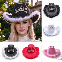 Chapeau de cowboy glamour à bord large avec garniture en plumes et couronne en strass pour femme, idéal pour enterrement de vie de jeune fille, carnaval, scène, festival, défilé