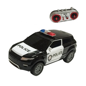 Bambini telecomando poliziotto veicolo di plastica rc auto giocattolo in vendita - Product Image 1