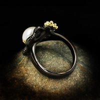 Bijoux exquis KYRA01141, anneaux géométriques en laiton plaqué noir, incrustés de perles pour femmes