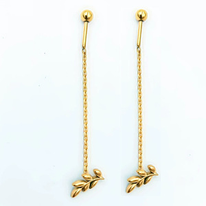 Boucles d'oreilles pendantes tendance en acier titane à tige fine, motif trèfle à quatre feuilles/couronne/cœur/sourire/petite marguerite, pour la vente en gros - Product Image 1