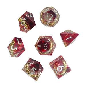 Rendu à l'encre violette Bague en or Core Résine Dice Royal Lord Transparent Sharp Edge Dnd Dés polyédriques pour Donjons et Dragons - Product Image 3