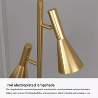 Lampadaire de lecture italien moderne et minimaliste, créatif, à double tête et angle réglable, pour salon, canapé et chambre à coucher
