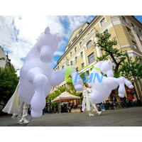 Marionnette de cheval gonflable pour défilé de rue de carnaval, costume de cheval gonflable avec lumières LED pour spectacle de défilé nocturne