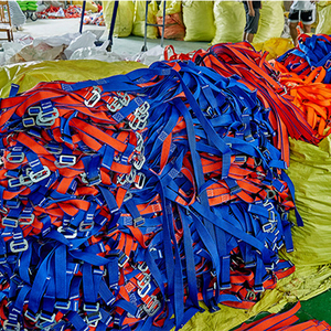 Sabuk keselamatan panjat tebing, kekuatan tinggi tali konstruksi tukang listrik seluruh tubuh sabuk pengaman dapat disesuaikan <span class=keywords><strong>Harness</strong></span> keselamatan dengan Lanyard - Product Image 4