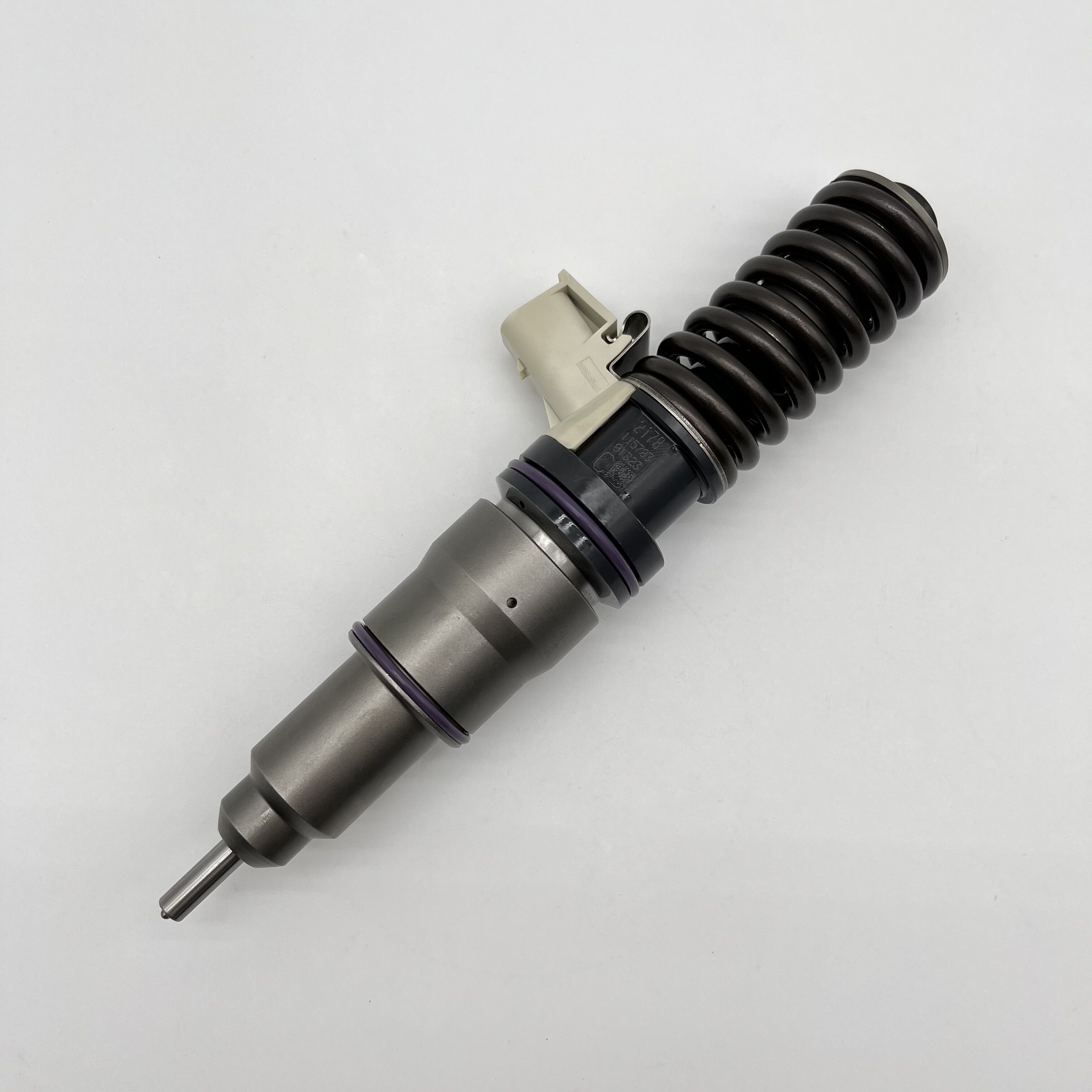 Diesel Engine 4 PINS Fuel Injector 21106499 BEBE4F08001 BEBE4F02001 BEBE4F02102 BEBE4F05001 for VOLVO MD16 US07