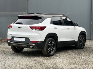 รถ SUV ขนาดกะทัดรัด ปี 2022 สีขาว รุ่น Trailblazer เกียร์อัตโนมัติ เครื่องยนต์เบนซิน จอแสดงผล HUD  เทอร์โบชาร์จ รถมือสองจากเกาหลี เบาะสีน้ำตาล - Product Image 2