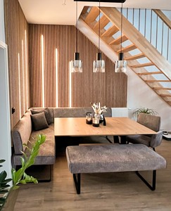 Panneau mural acoustique à <span class=keywords><strong>lattes</strong></span> <span class=keywords><strong>de</strong></span> <span class=keywords><strong>bois</strong></span> insonorisé <span class=keywords><strong>avec</strong></span> finition en placage pour les murs et les plafonds du salon Panneau Akustik Akupanel - Product Image 6