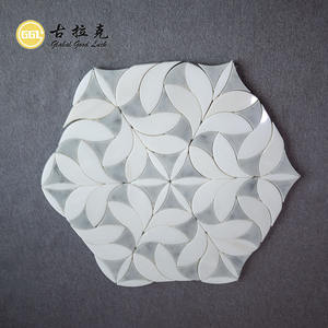 Mosaico de Mármol Floral con Diseño de Chorro de Agua para Decoración de Paredes en Centros de Spa, Bienestar y Salas de Meditación - Product Image 1