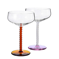 Samyo 240ml Custom gemaakte gekleurde kralen glazen kelk met uniek ontwerp, vintage bruiloftsfluiten, champagneglazen