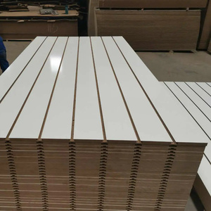 Bán Buôn Slatwall Tấm 18Mm Hiển Thị Đứng Chất Liệu <span class=keywords><strong>MDF</strong></span> Rãnh Hội Đồng Quản Trị Giày Kệ Giá Cho Cửa Hàng Cửa Hàng Hiển Thị Rãnh Bảng Điều Chỉnh - Product Image 2