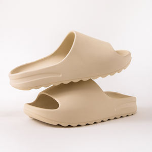 Sandalias deportivas para <span class=keywords><strong>hombre</strong></span> y mujer con logotipo personalizado de marca de diseño original clásico con logotipo en relieve de espuma de Eva - Product Image 3
