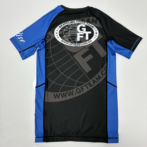 Ensemble d'équipement de combat professionnel noir GFTEAM avec impression inspirée, rashguard résistant aux déchirures + short de BJJ léger - Product Image 2