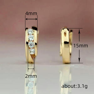 Orecchini E2668 in Oro con Diamanti, Classici Rotondi Taglio Brillante, Colore G, Diamanti Naturali, Gioielli per Uso Quotidiano - Product Image 6