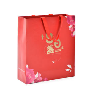 Sac cadeau de Nouvel An chinois personnalisé, réutilisable, écologique, en papier couché avec logo estampé à chaud, grande quantité, avec poignée - Product Image 1
