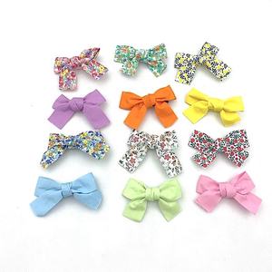 Accesorios <span class=keywords><strong>para</strong></span> el cabello <span class=keywords><strong>para</strong></span> niños coreanos, venta al por mayor, conjunto de pinzas <span class=keywords><strong>para</strong></span> el pelo pequeñas de tela bonita, <span class=keywords><strong>ropa</strong></span> de mariposa con lazo, <span class=keywords><strong>horquillas</strong></span> de flores <span class=keywords><strong>para</strong></span> niños - Product Image 2