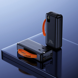 Xách tay công suất lớn bốn USB type-C đầu ra 30000mAh 22.5 Wát Sạc nhanh được xây dựng trong cáp ngân hàng điện - Product Image 5