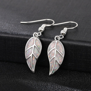 Eleganti Orecchini a Goccia a Forma di Foglia per Donne, Gioielli Minimalisti Chic per Uso Quotidiano - Product Image 1