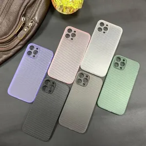 碳纤维设计超薄彩色TPU手机盖适用于所有iPhone型号