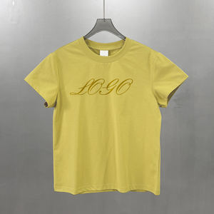 เสื้อยืดคู่รักขายดี ทรงลำลอง ใส่ได้ทั้งชายหญิง น้ำหนัก 210 กรัม ผ้าคอตตอนผสมโพลีเอสเตอร์ แห้งเร็ว เป็นมิตรกับสิ่งแวดล้อม ระบายอากาศได้ดี - Product Image 3