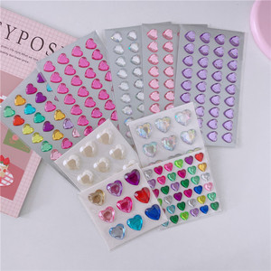 Adorables <span class=keywords><strong>Pegatinas</strong></span> en Forma de Corazón, Gemas de Cristal, <span class=keywords><strong>Pegatinas</strong></span> de <span class=keywords><strong>Diamantes</strong></span> de Imitación para Decoración de Uñas y Rostro, <span class=keywords><strong>Pegatinas</strong></span> Decorativas Autoadhesivas - Product Image 1