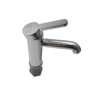 Robinet en zinc personnalisé YUESHEN, robinet de salle de bain pas cher en alliage, double poignée, montage mural, mélangeur de douche pour lavabo, froid et chaud, moulage sous pression - Product Image 2