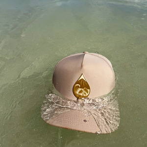 Cappelli da Golf Impermeabili con Patch in PVC e Fori Laser, Cappellini da Baseball Personalizzati di Alta Qualità a 5 Pannelli - Product Image 1