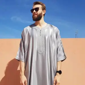 2023热卖中东男子穆斯林沙特迪拜阿巴亚卡夫坦摩洛哥半袖刺绣长袍