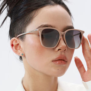 Gafas de Sol Cuadradas para Mujer Dl D7532, Color Marrón, Montura Metálica, Lentes TAC con Protección UV400, Estilo Urbano y Moderno - Product Image 1