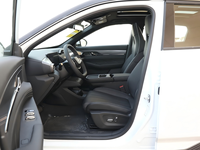 Dongfeng Aeolus L7 5 places EREV, fabriqué en Chine, optimisé pour les trajets quotidiens, conduite fluide, pour les familles internationales, vente en gros